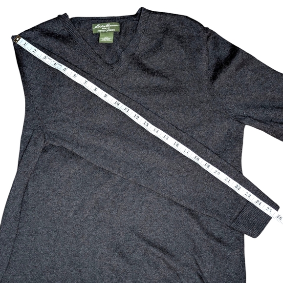 Eddie Bauer Charcoal Gray Cotton Cashmere V-Neck Sweater Medium - Picture 10 of 10